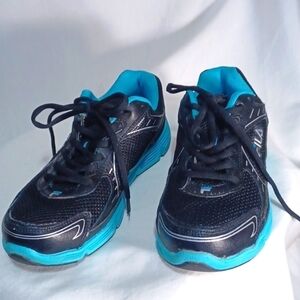FILA sport shoes size 6.5 M